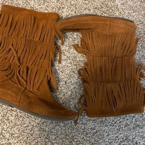 Minnetonka Fringe Boots